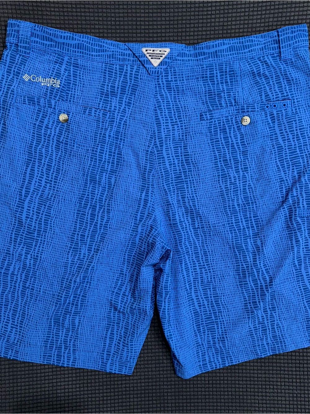 Columbia PFG Blue Pattern Fishing Shorts Omni Shield Mens 40x10 - Picture 7 of 7